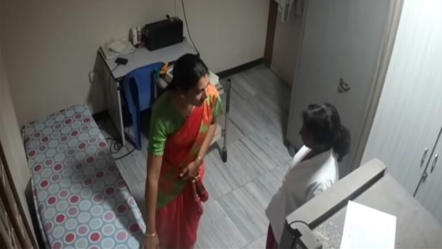 Tamil Aunty’s Nurse Apply Cream & Message On Clinic – Desi Mallu Aunty Sex